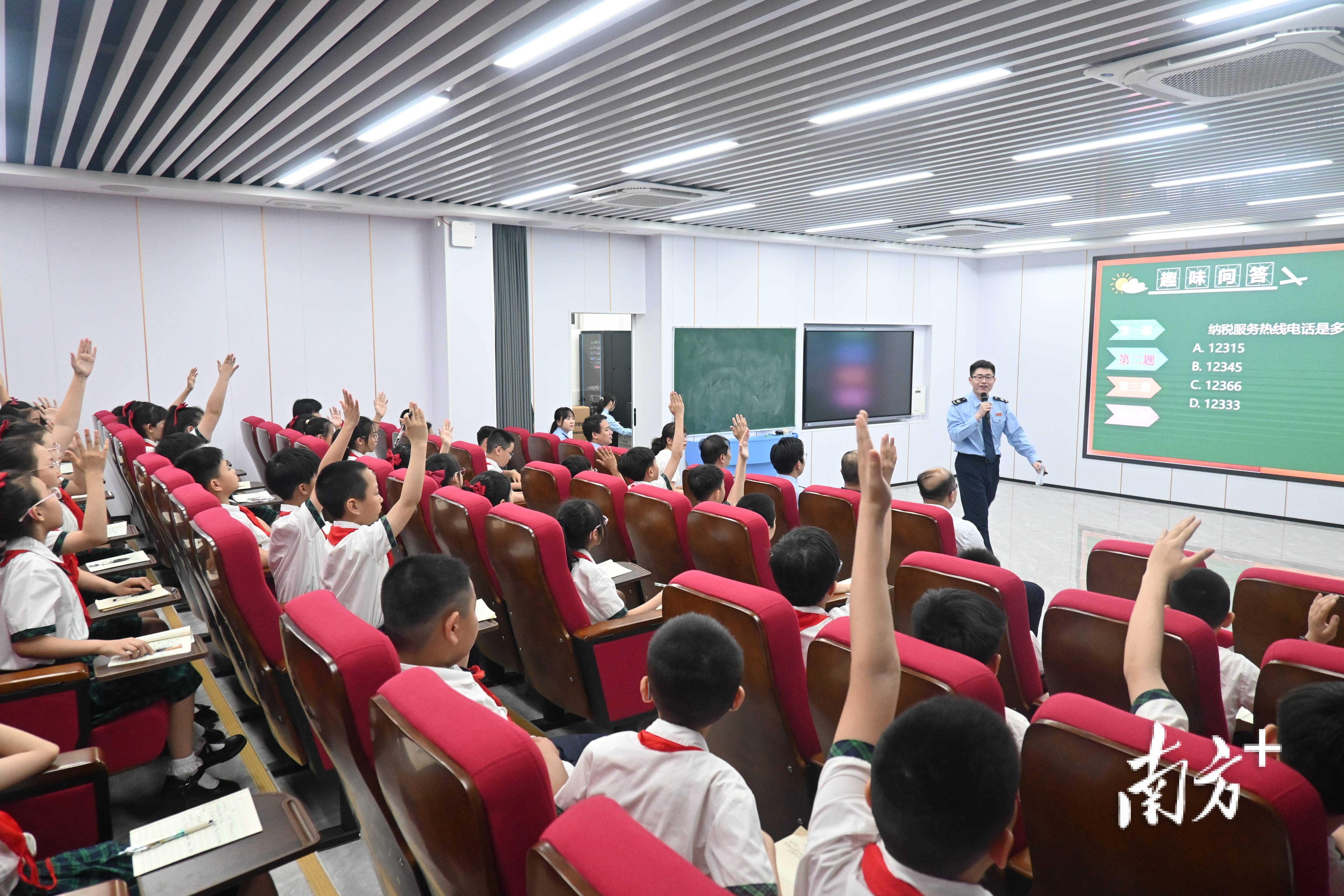 同学之间的H同学间的和谐与理解——从H的视角看我们的成长-第1张图片